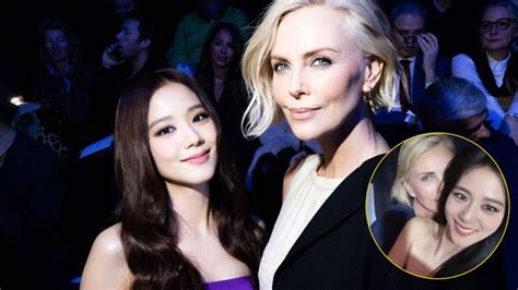 La foto de Jisoo de BLACKPINK y Charlize Theron .